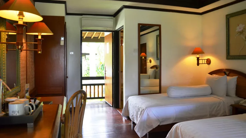 Kila Senggigi Beach Resort Seaview Bungalow