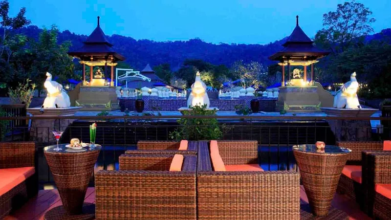 Centara Seaview Resort