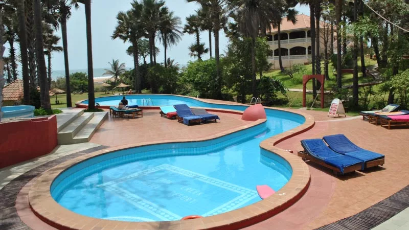 Lemon Creek Hotel Resort