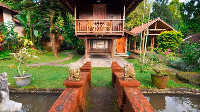 Puri Lumbung