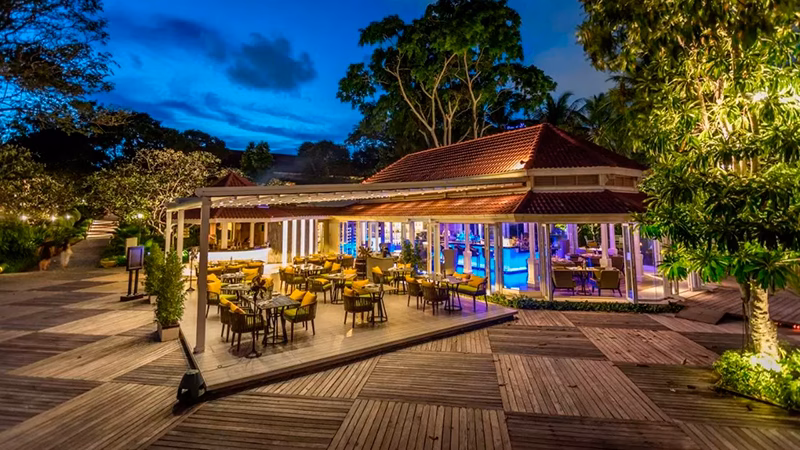Centara Grand Beach Resort