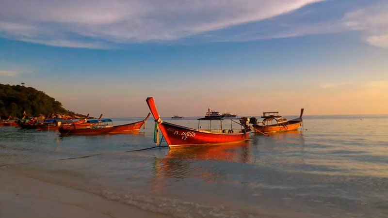 Ten Moons Lipe Beach Resort