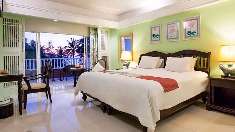 Thavorn Palm Beach