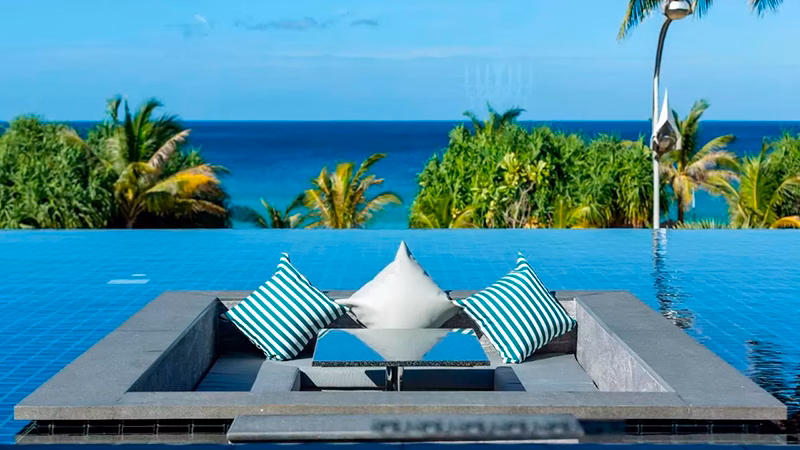 Thavorn Palm Beach