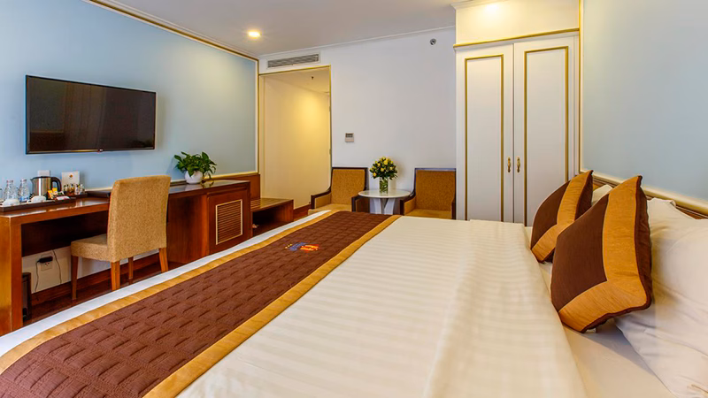 Huong Sen Annex Hotel