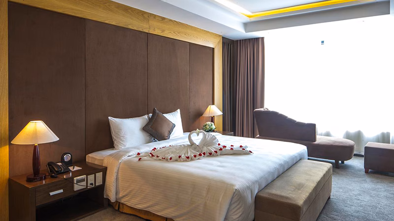 Muong Thanh Luxury Nhat Le Hotel