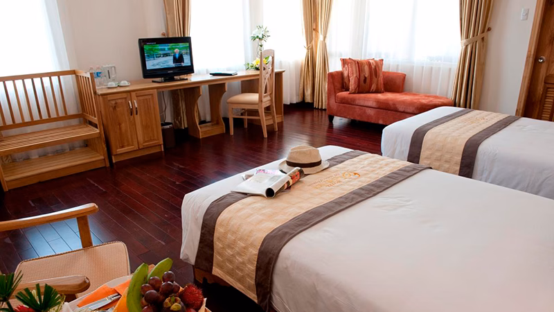 Romance Hotel