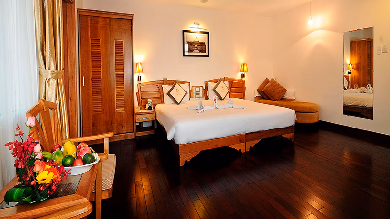 Romance Hotel