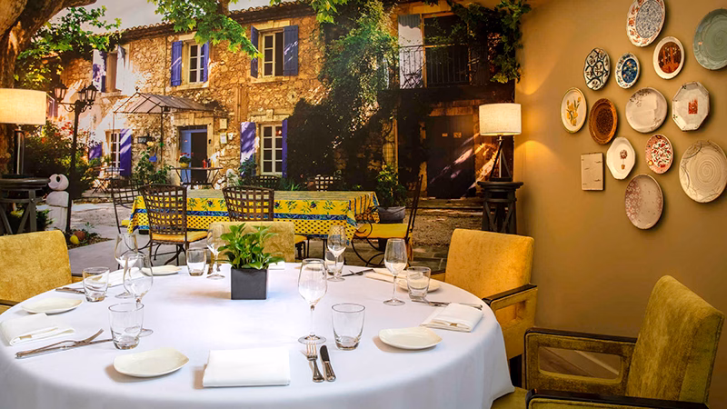 Sofitel Saigon Plaza Hotel