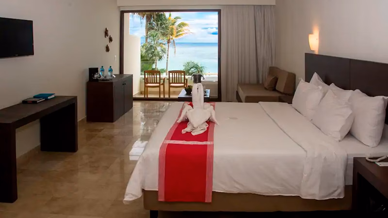 Akumal Bay Beach Wellness Resort