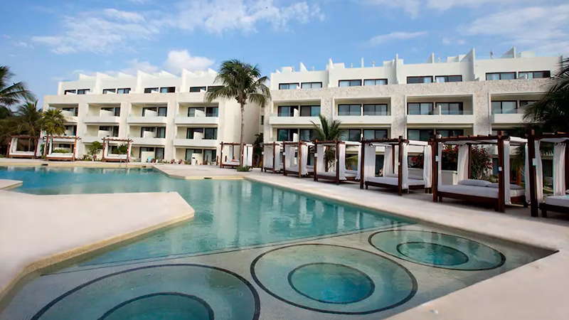 Akumal Bay Beach Wellness Resort