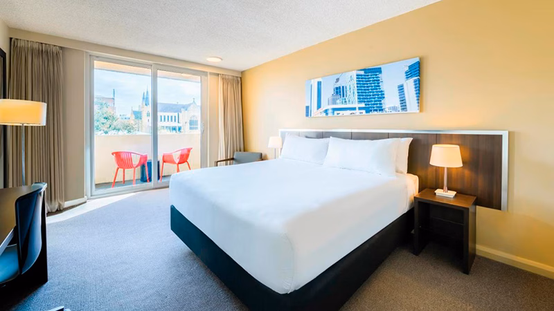 Travelodge Perth Hotel