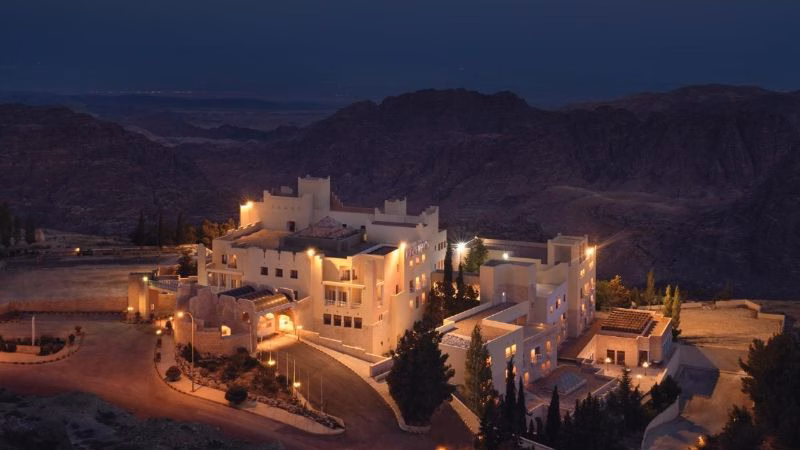 Movenpick Nabatean Castle Hotel