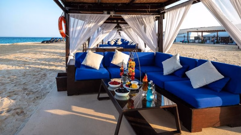 Regency Sealine Camp. X