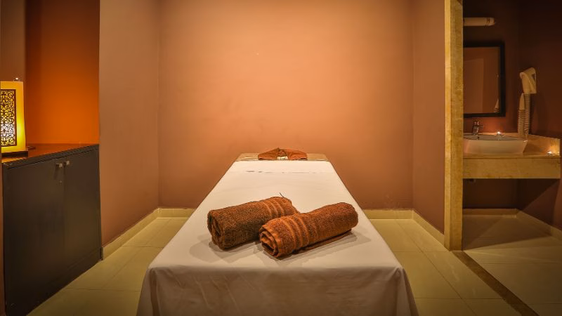 Red Hotel Spa X