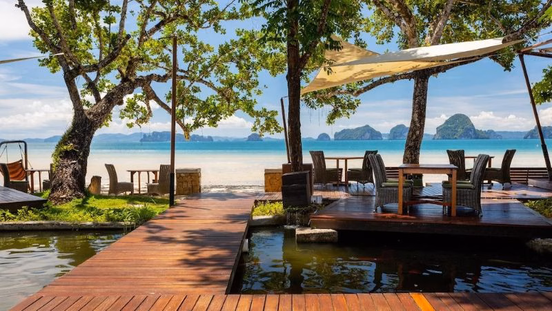 The Tubkaak Restaurant Beach X