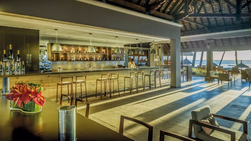 Paradis Beachcomber Bar X