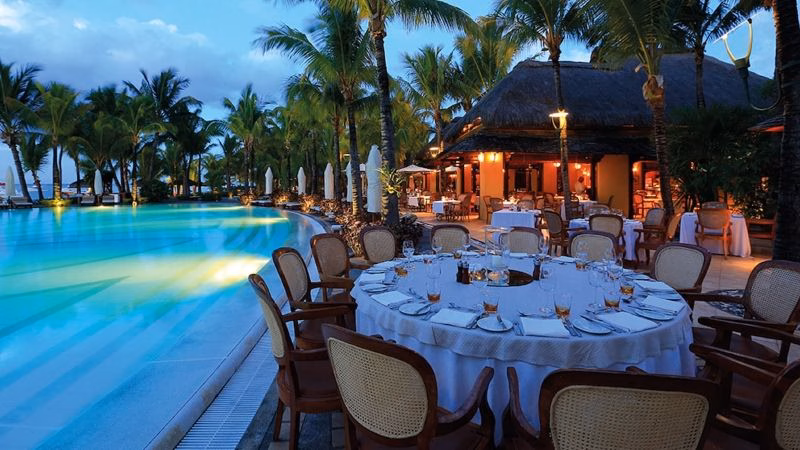 Paradis Beachcomber Restaurant X