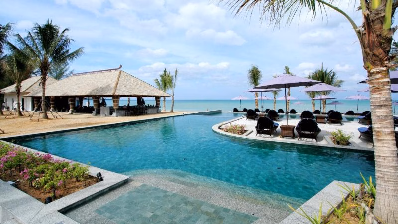 Beyond Resort Khao Lak Pool X