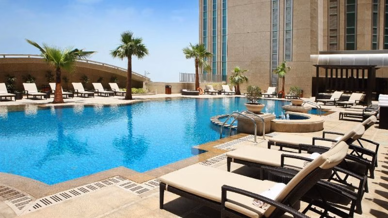 Sofitel Abu Dhabi Pool X