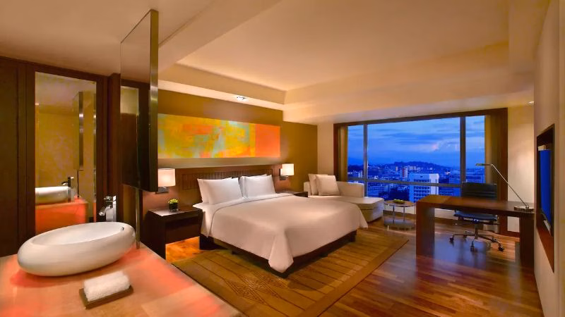 BKIKI P Regency Club City View King.x X