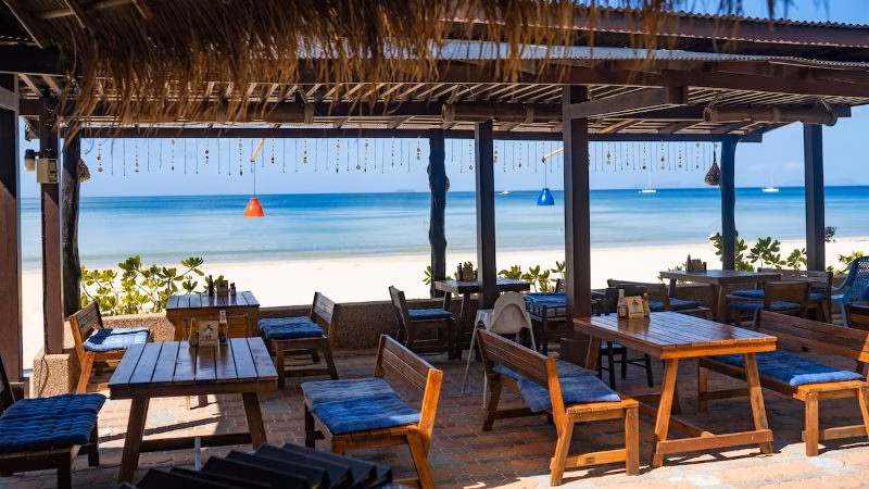 Southern Lanta Beach Restaurant X