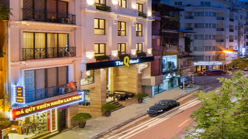 . The Q Hotel
