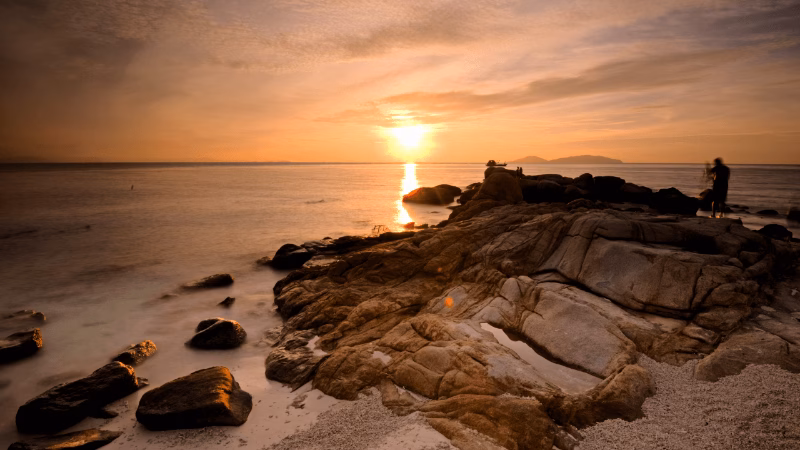 Lang Tengah Scenery X