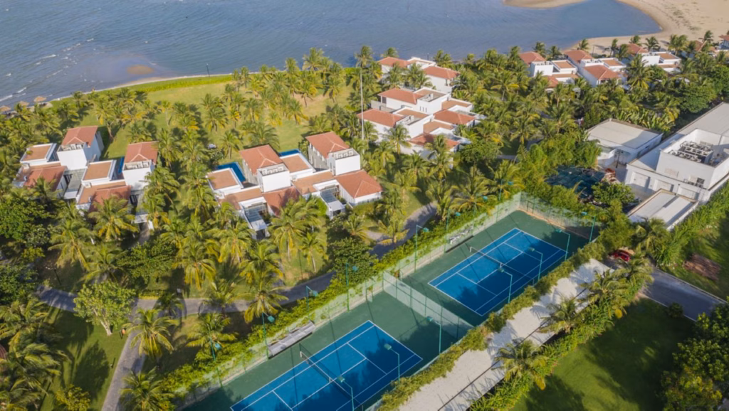 Br Dadha Tennis Court Wide Hor