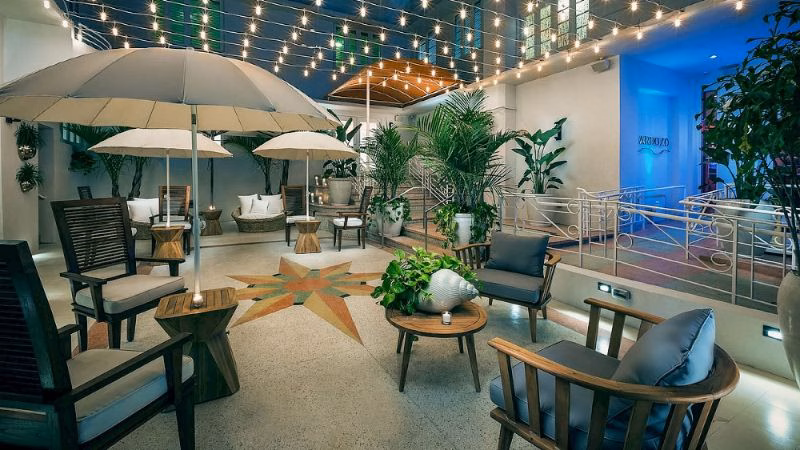 Family Hotel Near South Beach.x X