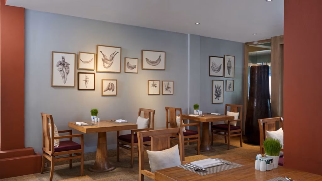 Usmbr Restaurant Hor Wide Zon