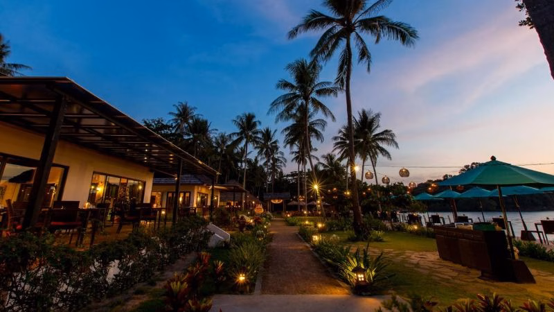 Elixir Koh Yao Yai X