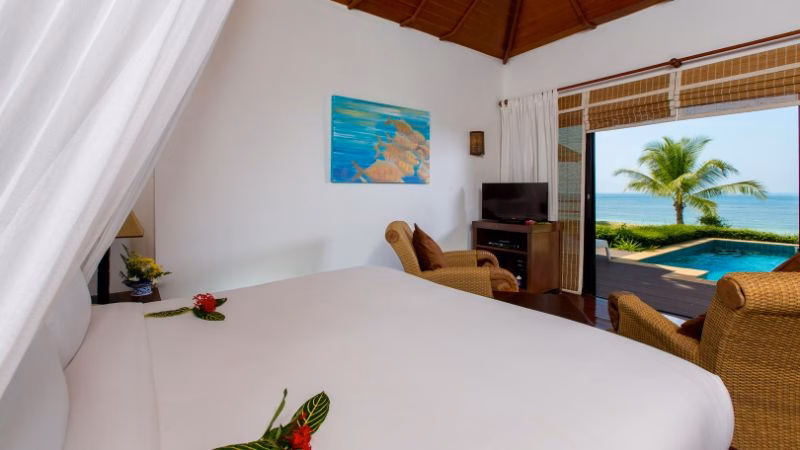 Elixir Beachfront Pool X