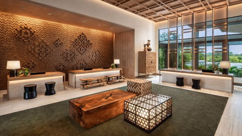 KHL Marriott Lobby X